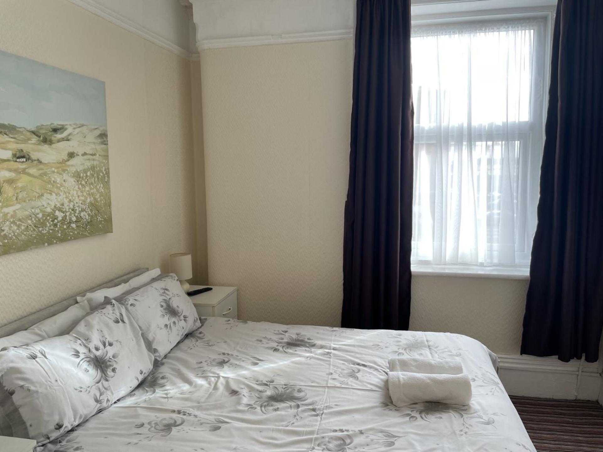 San Diego Guest House - Near Pleasure Beach แบล็คพูล ภายนอก รูปภาพ